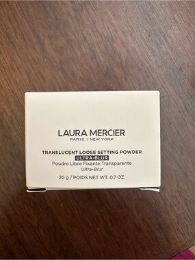 laura mercier Translucent Loose Setting Powder - Ultra-Blur (Cream Packaging)